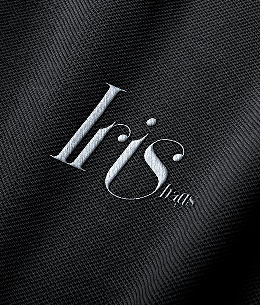 IRIS Bags Embroidered Logo – Premium textile embroidery, reinforcing brand durability and high-end design aesthetics.